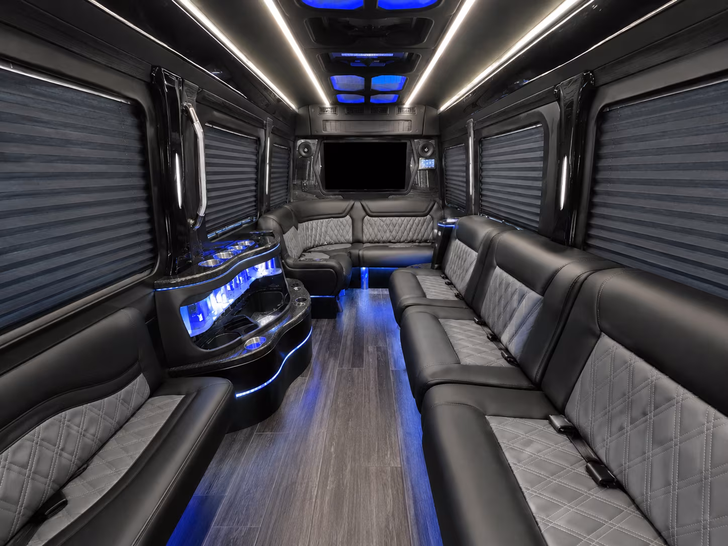 government agency shuttle buses to sacramento federal offices