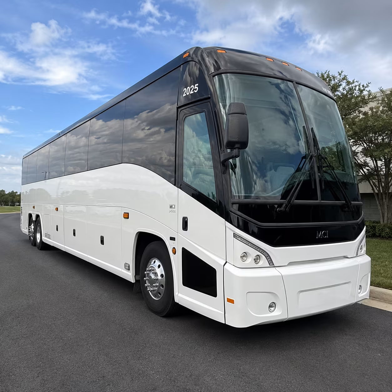 smooth festival buses for the tracy dry bean festival and downtown events