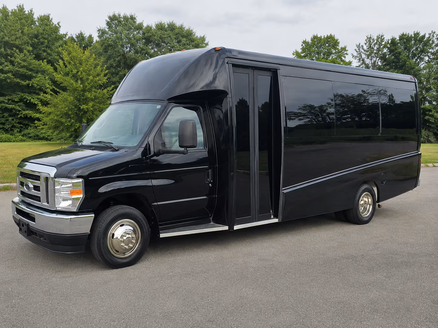 tracy corporate event transportation onboard seating